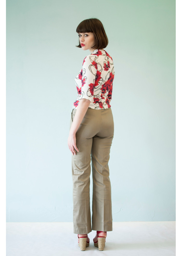 Pantalon tailleur Clara ample en satin de coton bio kaki beige