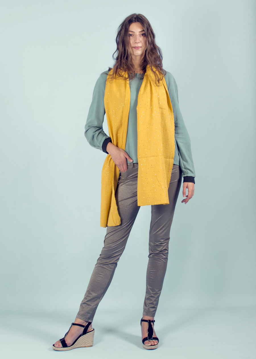 Chèche à motif doré moutarde en coton bio foulard vegan made in France