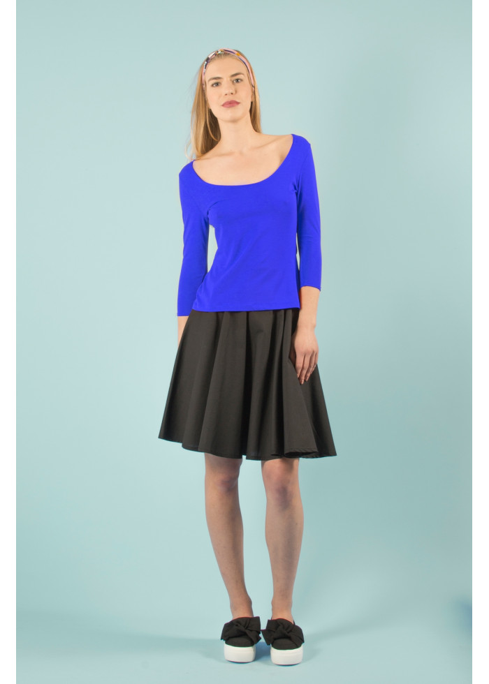 T-shirt bleu roi en coton bio de qualité. Top dos nu au décolleté danseuse made in France. Mode éthique eco-responsable vegan