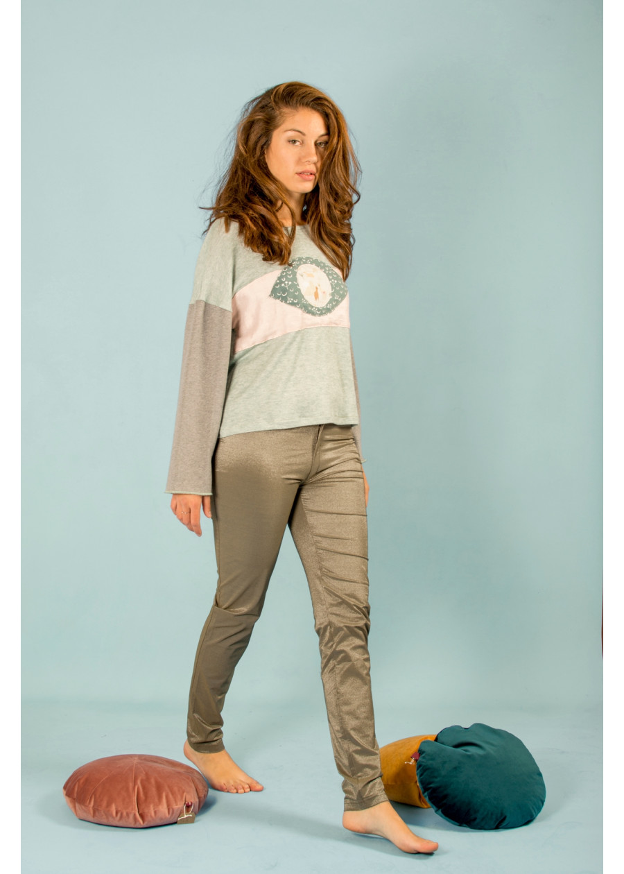 Pull vegan Aurore à motif oeil bleu pastel upcyclé éco-responsable fabriqué en France