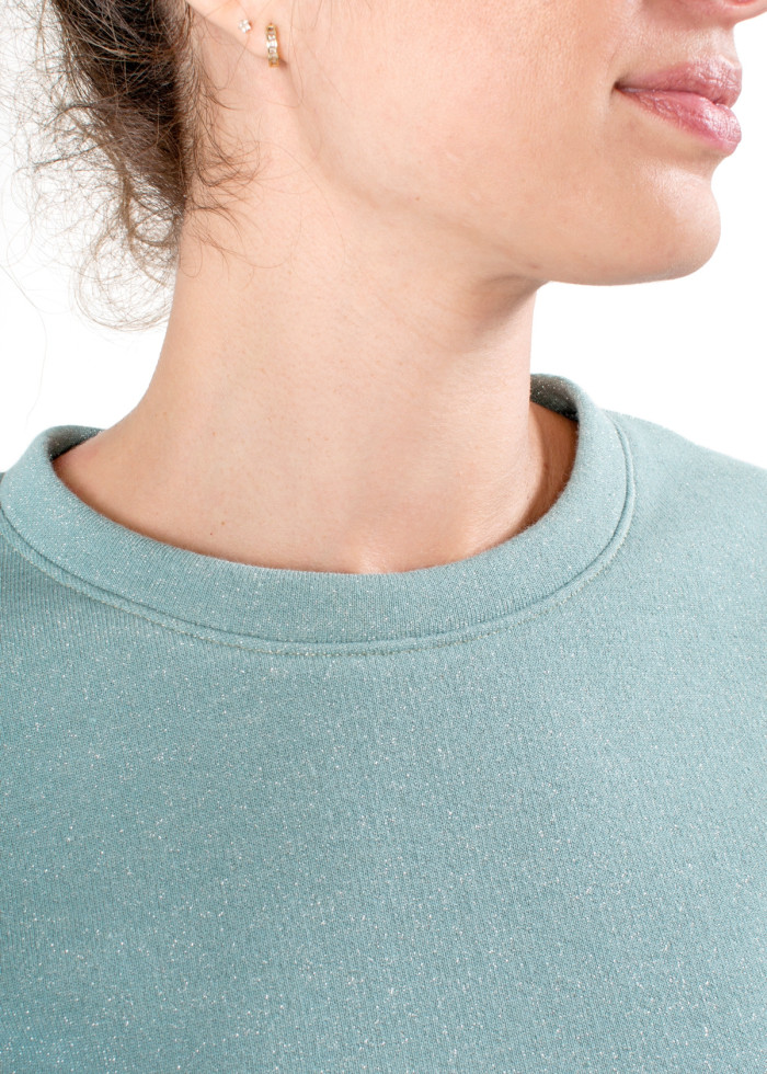 Pull vegan éco-responsable bleu glacier pailleté en coton bio made in France