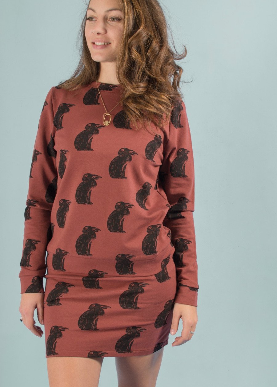 Jupe courte droite écologique en coton certifié oeko-tex brique motif lapin vegan made in France - Mode responsable et durable