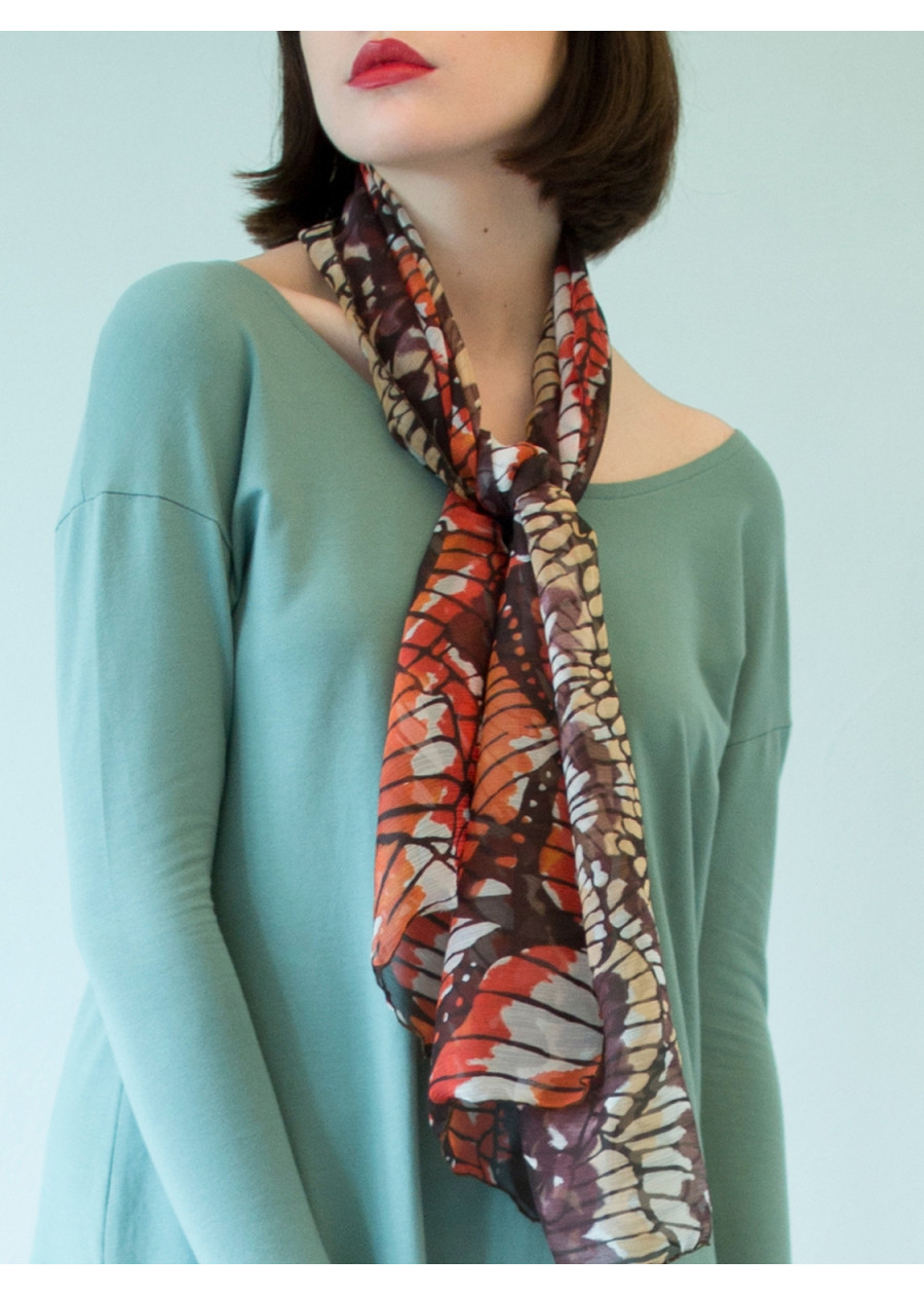 Foulard en mousseline de soie motif ailes de papillon