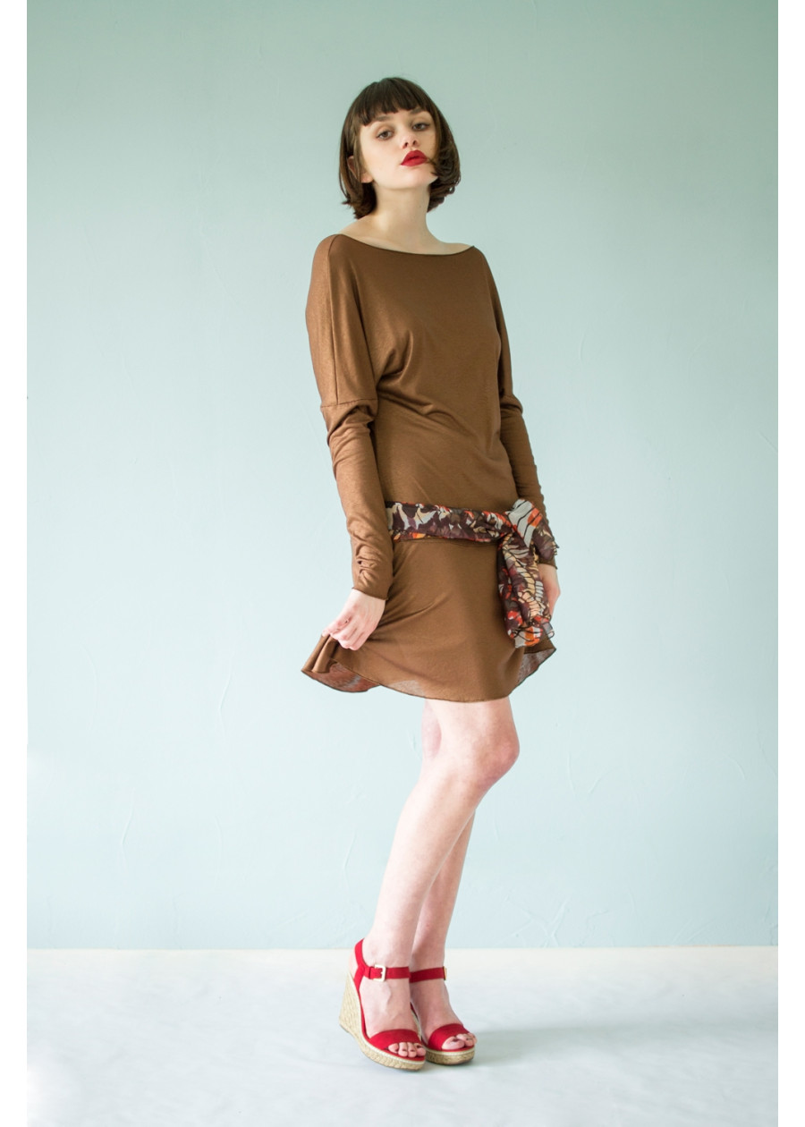 Foulard en mousseline de soie motif ailes de papillon