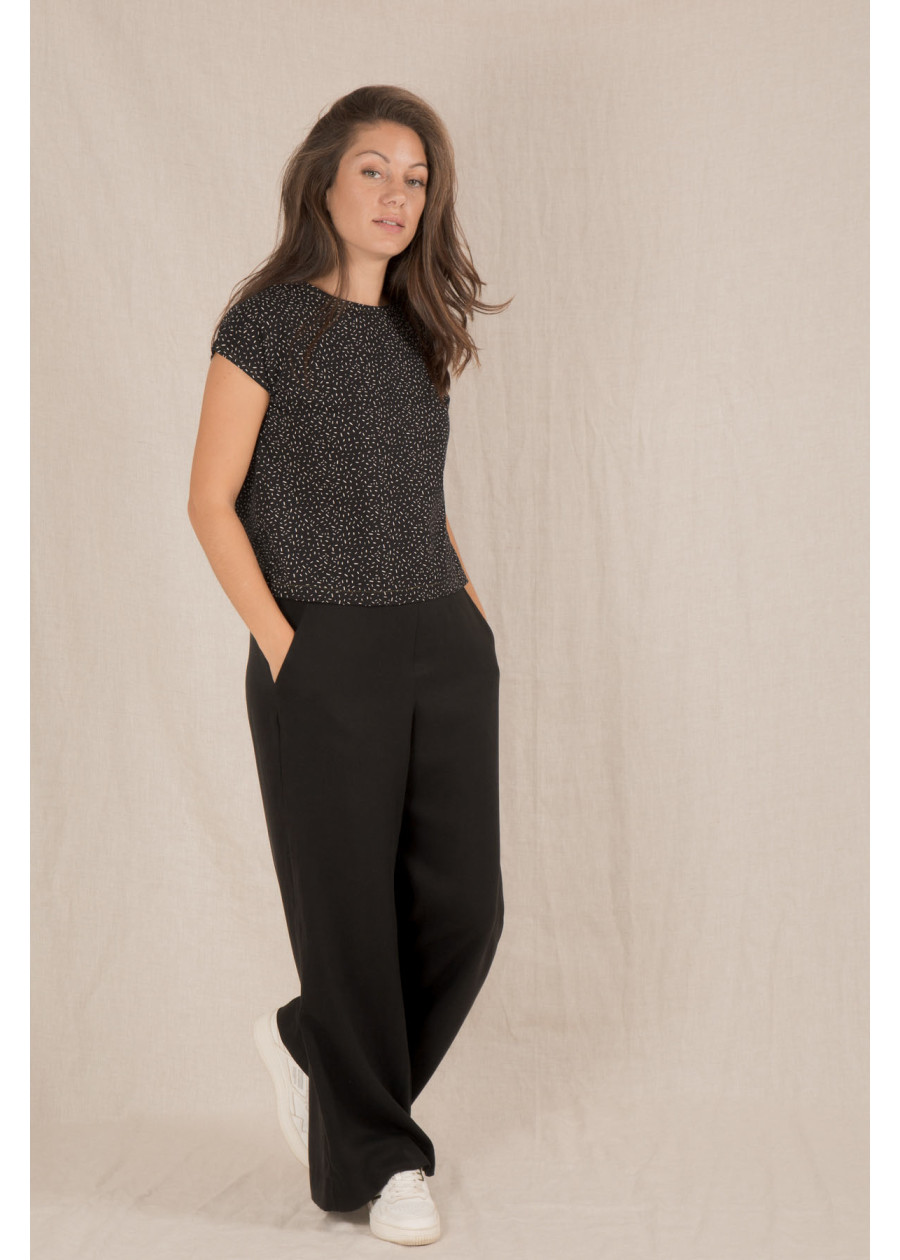 Top éco-responsable en coton bio fabriqué en france, matière naturelle vegan à motif confetti noir et blanc