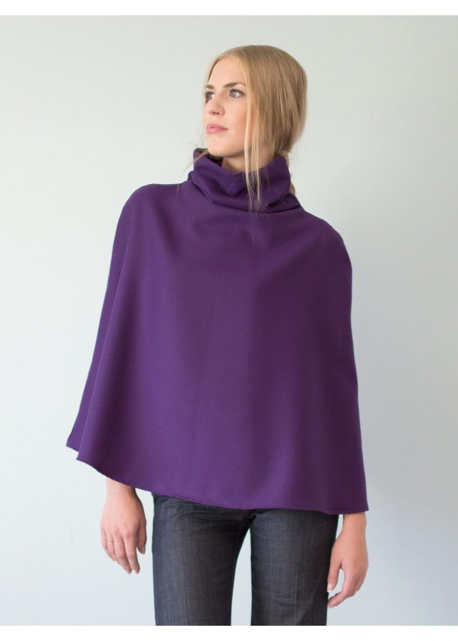 Cape Vanessa violette en flanelle de pure laine doublée en bambou