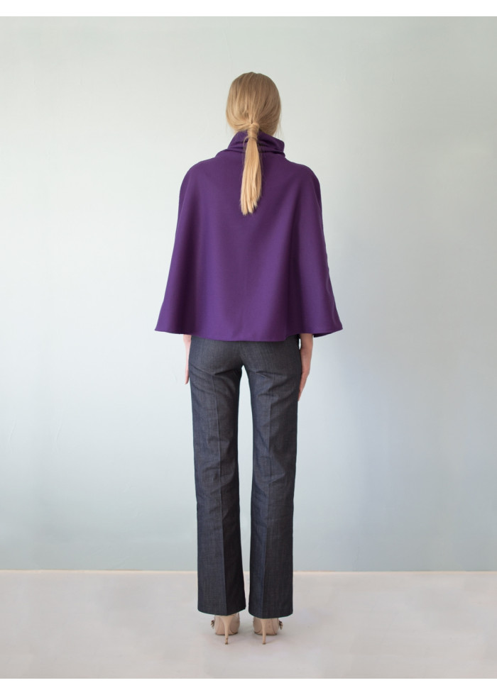 Cape Vanessa violette en flanelle de pure laine doublée en bambou