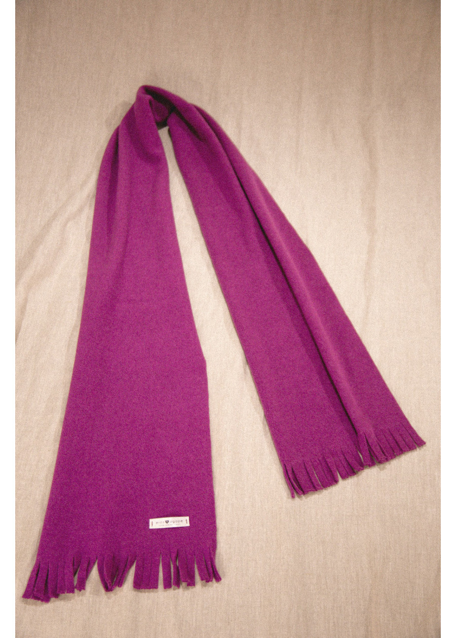 écharpe vegan en cachemire végétal de coton bio violet couleur lumineuse made in France - Marque éthique responsable pour femme