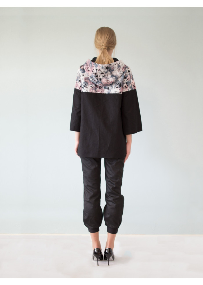 Manteau à Capuche Victoria en laine brodée colorée et popeline noire