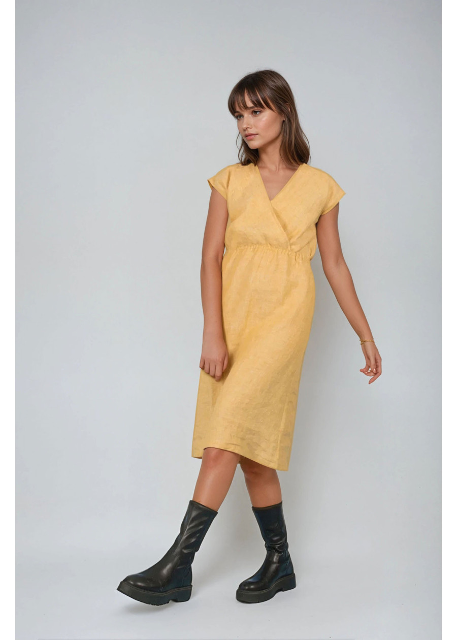 Robe cache coeur en lin mi-longue Céleste jaune moutarde vegan made in France  - Marque engagée
