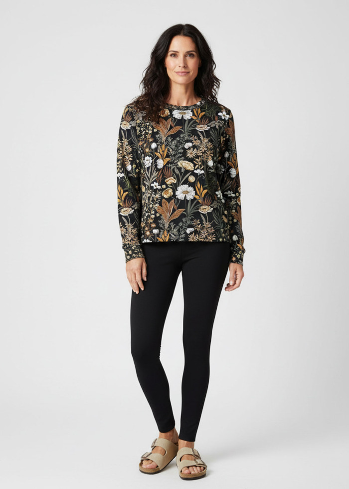 Pull vegan motif floral et végétal aux tons naturels de beige et noir casual bohème chic, marque engagée fabrication en France