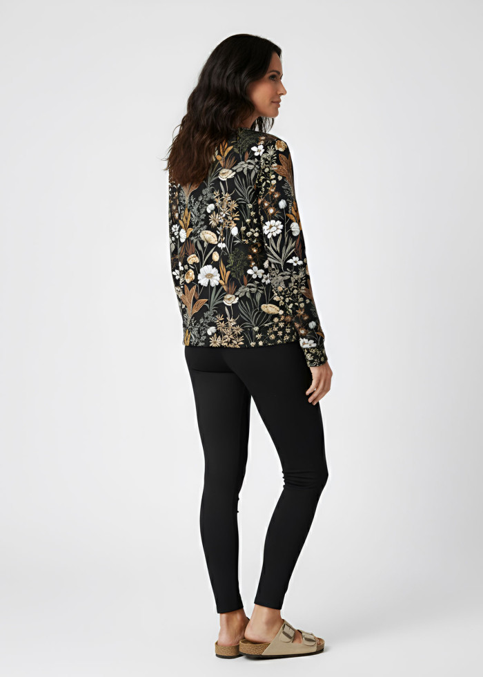 Pull vegan motif floral et végétal aux tons naturels de beige et noir casual bohème chic, marque engagée fabrication en France