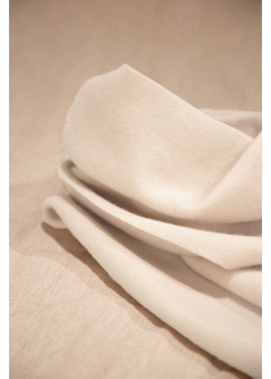 écharpe vegan en cachemire végétal de coton bio beige chiné made in France - Marque éthique éco-responsable pour femme