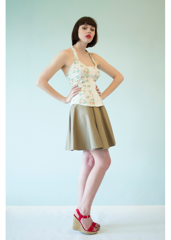 Haut Muse débardeur dos nu en coton bio motif fleur bleue