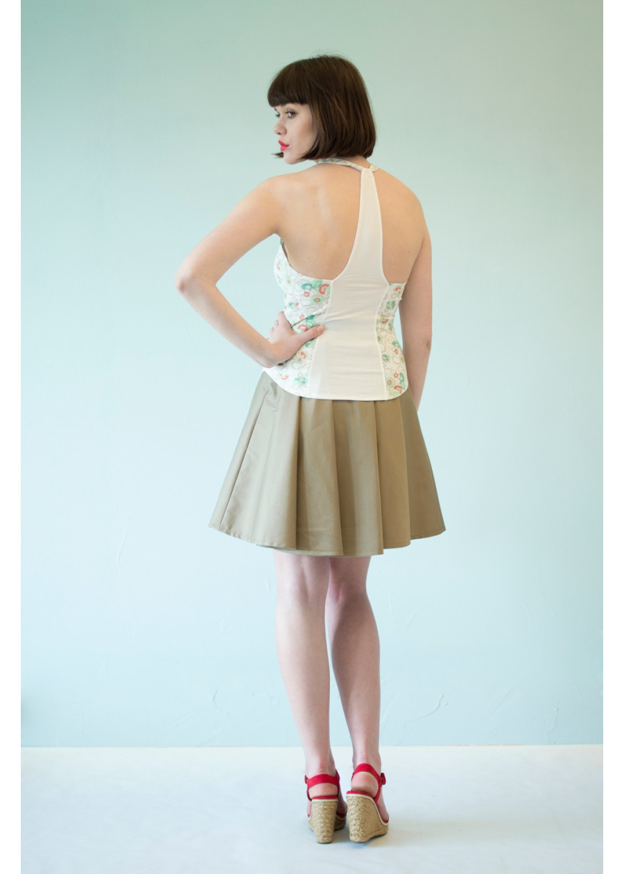 Haut Muse débardeur dos nu en coton bio motif fleur bleue