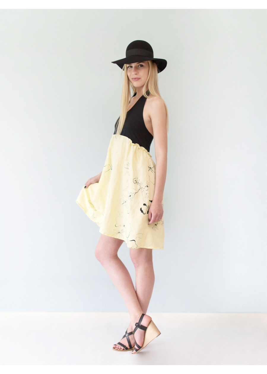 Robe dos nu en lin Bahia à imprimé de fleurs noires sur jaune