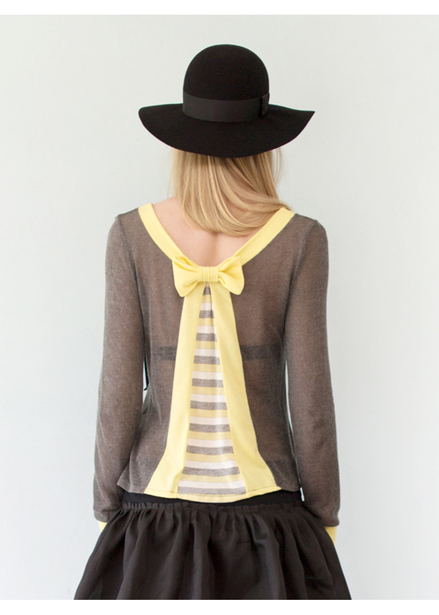Top Paula transparent joli dos noué en maille à rayure jaune et gris