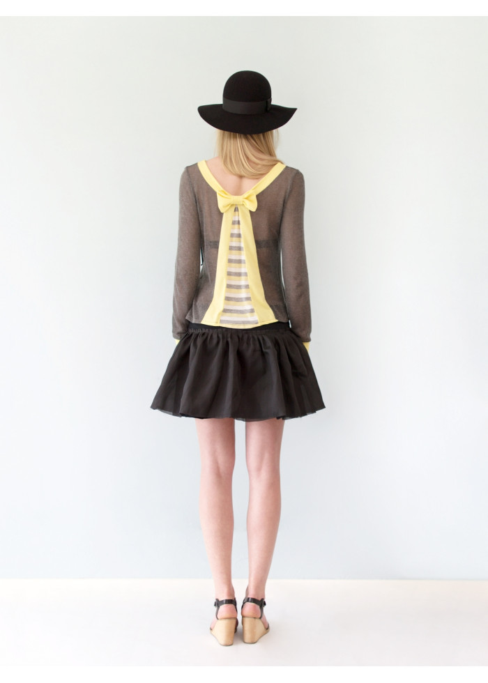 Top Paula transparent joli dos noué en maille à rayure jaune et gris